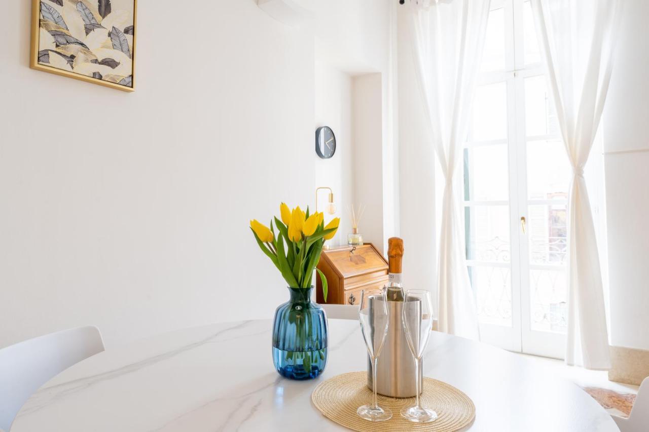 Corso Cavour Luxury Apartment Verona Bagian luar foto