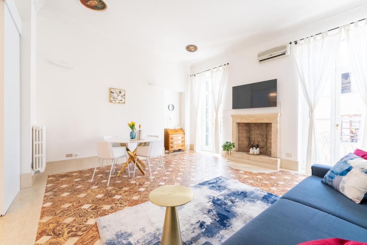 Corso Cavour Luxury Apartment Verona Bagian luar foto