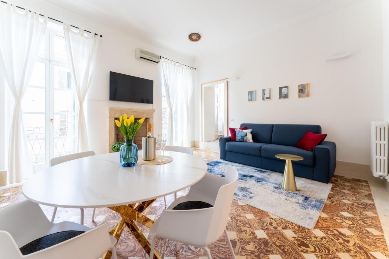 Corso Cavour Luxury Apartment Verona Bagian luar foto
