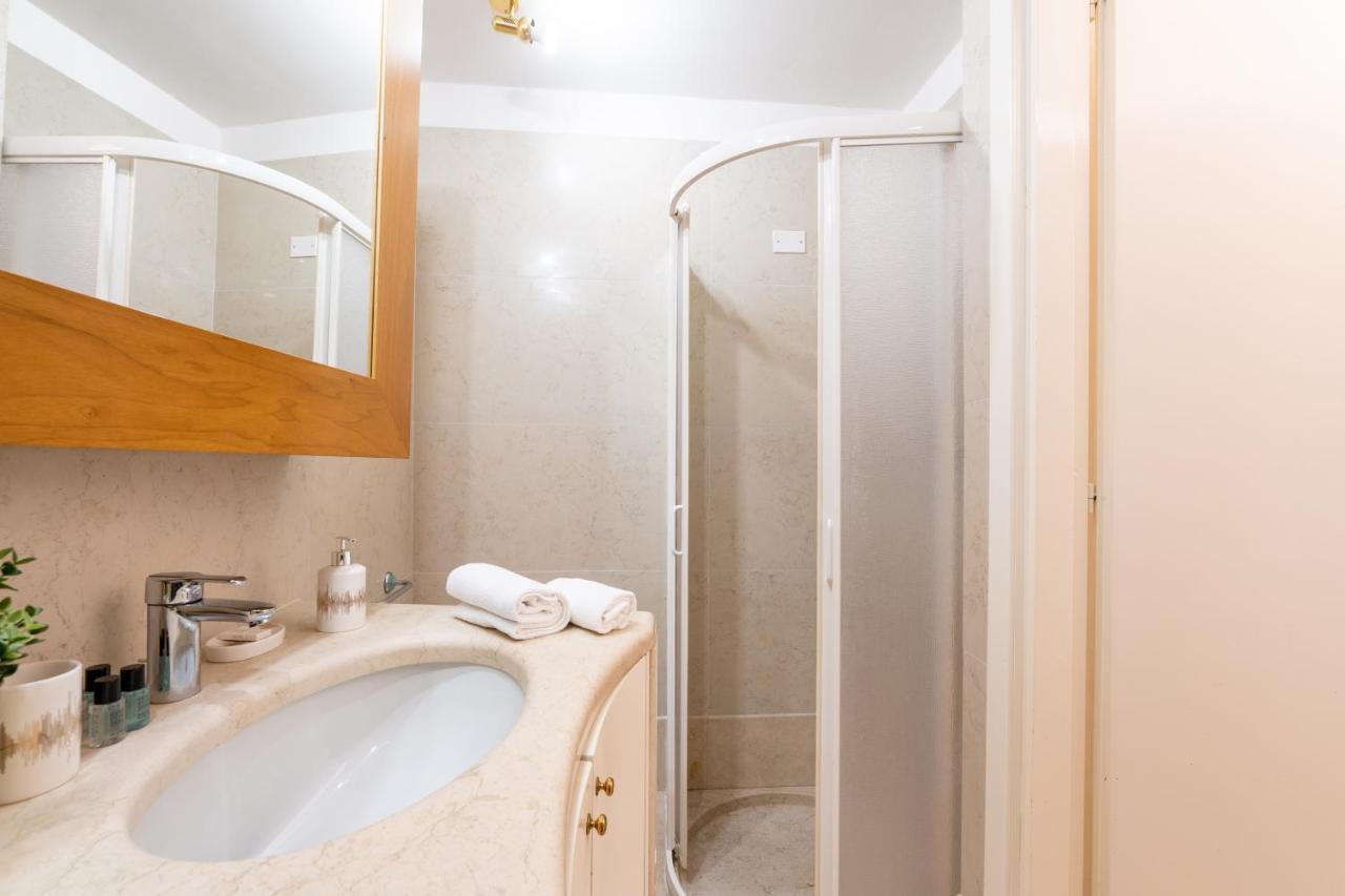 Corso Cavour Luxury Apartment Verona Bagian luar foto