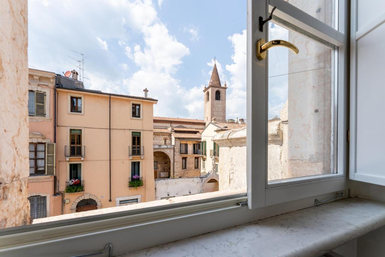 Corso Cavour Luxury Apartment Verona Bagian luar foto
