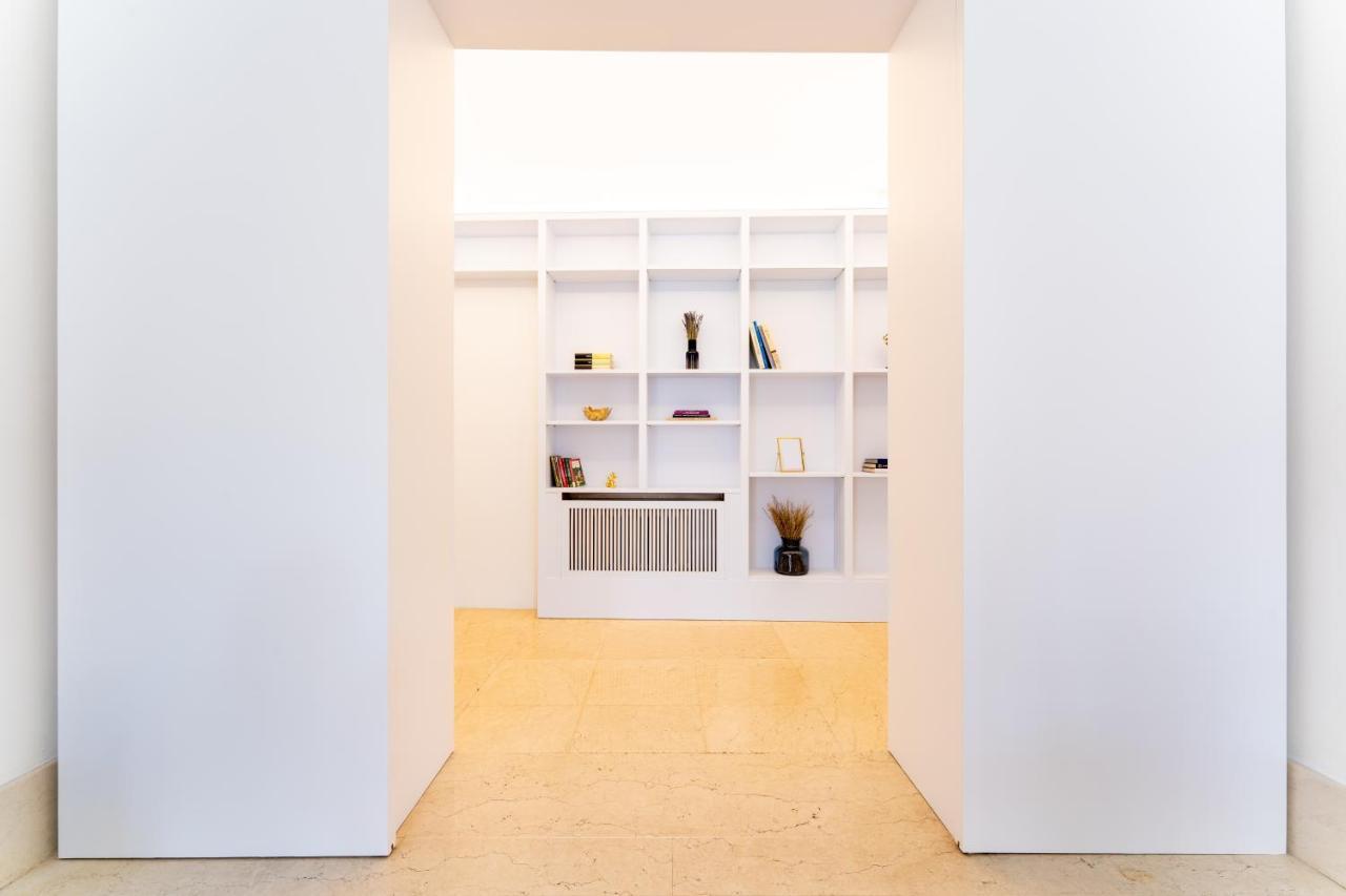 Corso Cavour Luxury Apartment Verona Bagian luar foto