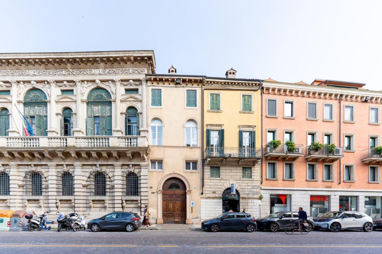 Corso Cavour Luxury Apartment Verona Bagian luar foto