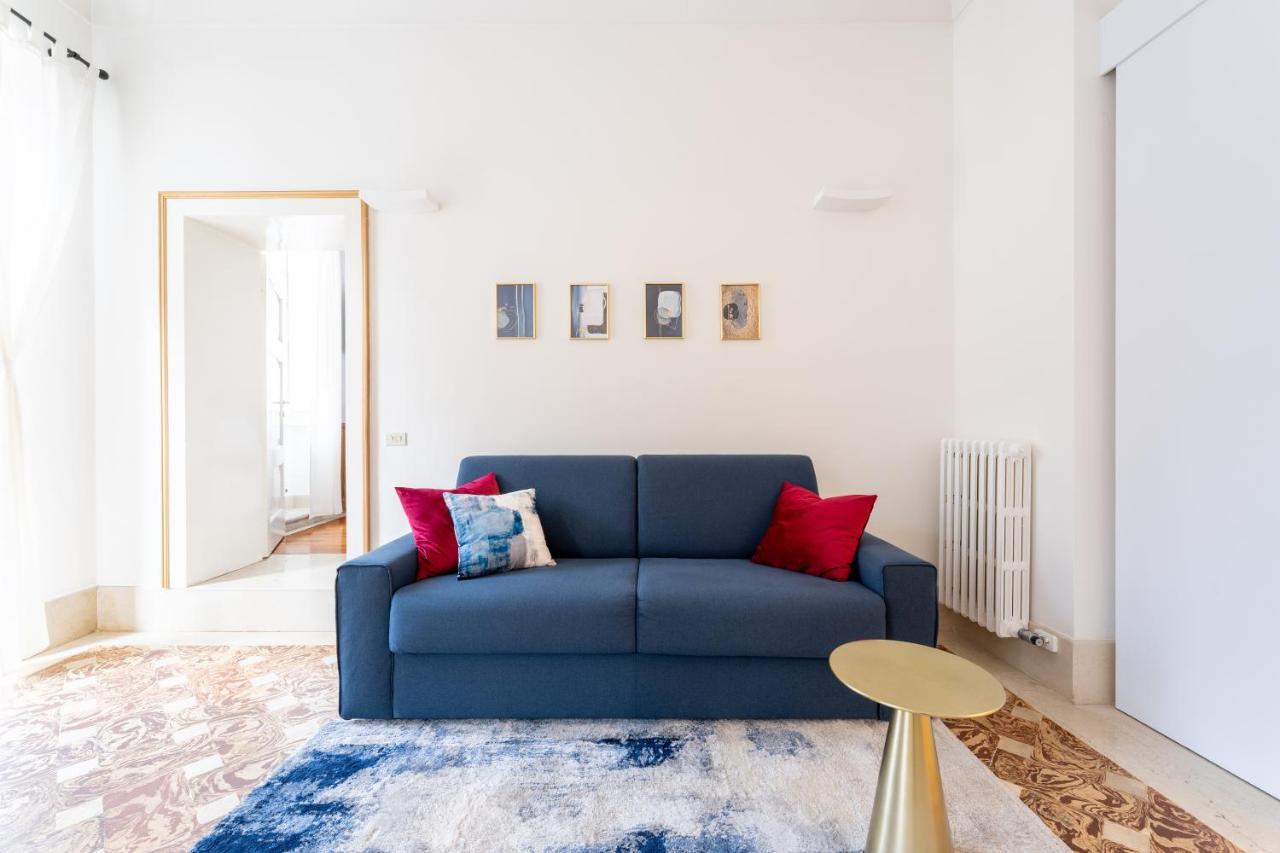 Corso Cavour Luxury Apartment Verona Bagian luar foto