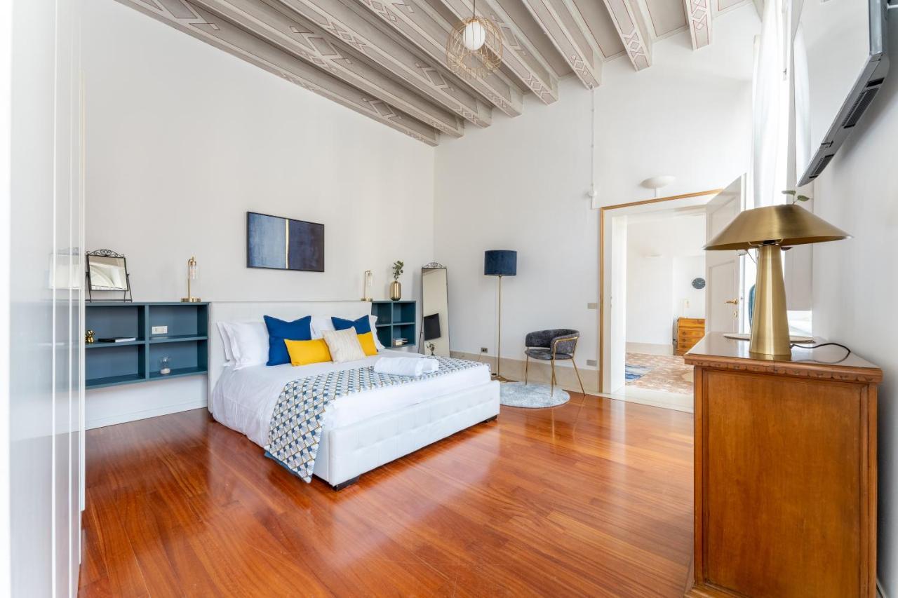 Corso Cavour Luxury Apartment Verona Bagian luar foto